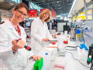 2018-04-17-2-analytica